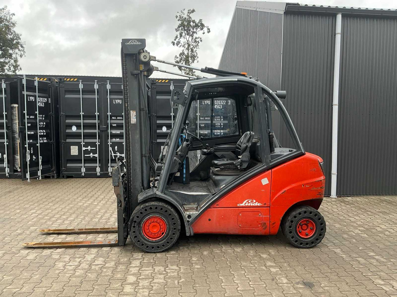 LINDE H30D FORKLIFT - Viličar: slika LINDE H30D FORKLIFT - Viličar LINDE H30D FORKLIFT - Viličar: slika LINDE H30D FORKLIFT - Viličar