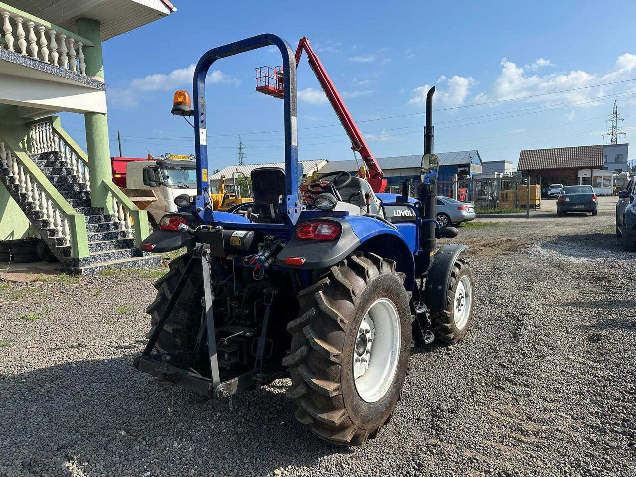 LOVOL - 504 - 4-WHEEL DRIVE TRACTOR - Traktor: slika LOVOL - 504 - 4-WHEEL DRIVE TRACTOR - Traktor LOVOL - 504 - 4-WHEEL DRIVE TRACTOR - Traktor: slika LOVOL - 504 - 4-WHEEL DRIVE TRACTOR - Traktor