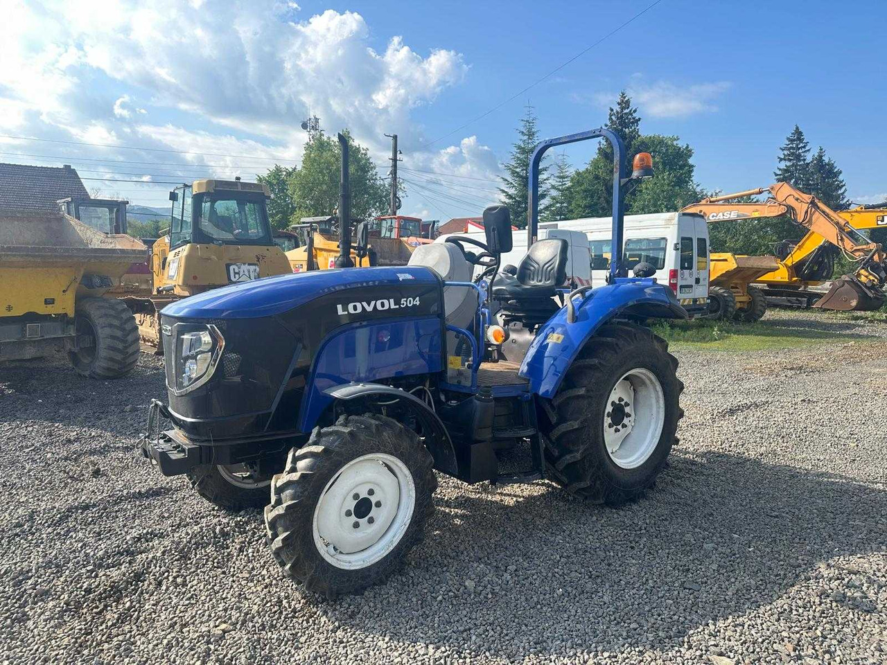 LOVOL - 504 - 4-WHEEL DRIVE TRACTOR - Traktor: slika LOVOL - 504 - 4-WHEEL DRIVE TRACTOR - Traktor LOVOL - 504 - 4-WHEEL DRIVE TRACTOR - Traktor: slika LOVOL - 504 - 4-WHEEL DRIVE TRACTOR - Traktor
