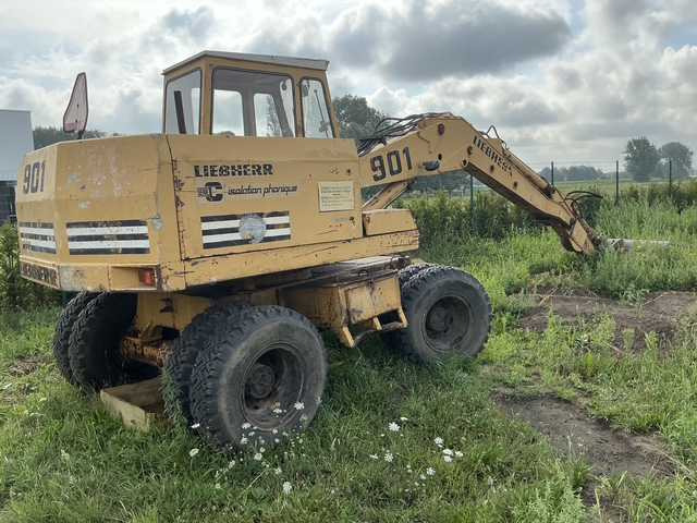 Liebherr A901 - Bager na kotačima: slika Liebherr A901 - Bager na kotačima Liebherr A901 - Bager na kotačima: slika Liebherr A901 - Bager na kotačima