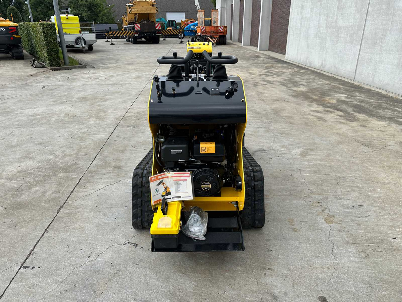 MACHPRO - 2025 - MP-S300 - SKID STEER LOADER - Kompaktni utovarivač gusjeničar: slika MACHPRO - 2025 - MP-S300 - SKID STEER LOADER - Kompaktni utovarivač gusjeničar MACHPRO - 2025 - MP-S300 - SKID STEER LOADER - Kompaktni utovarivač gusjeničar: slika MACHPRO - 2025 - MP-S300 - SKID STEER LOADER - Kompaktni utovarivač gusjeničar