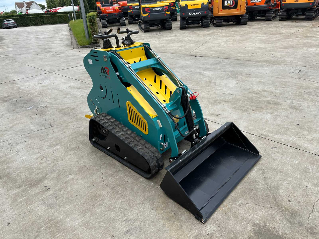 MACHPRO MP-300 - Mini utovarivač: slika MACHPRO MP-300 - Mini utovarivač MACHPRO MP-300 - Mini utovarivač: slika MACHPRO MP-300 - Mini utovarivač