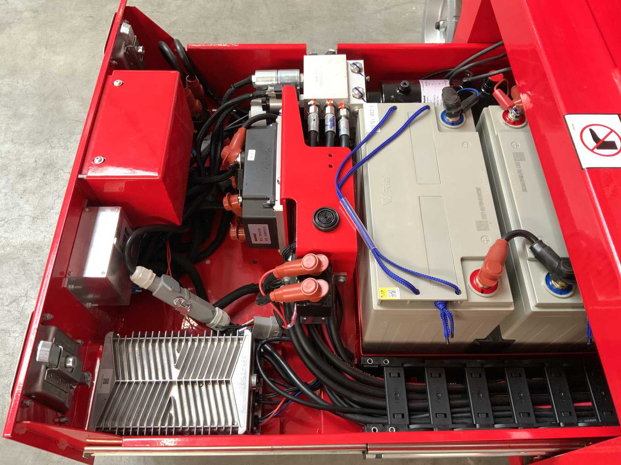 Podizna platforma MANTALL XE-60 MINI - SCISSOR LIFT AERIAL PLATFORM 6.4M 2024: slika Podizna platforma MANTALL XE-60 MINI - SCISSOR LIFT AERIAL PLATFORM 6.4M 2024 Podizna platforma MANTALL XE-60 MINI - SCISSOR LIFT AERIAL PLATFORM 6.4M 2024: slika Podizna platforma MANTALL XE-60 MINI - SCISSOR LIFT AERIAL PLATFORM 6.4M 2024