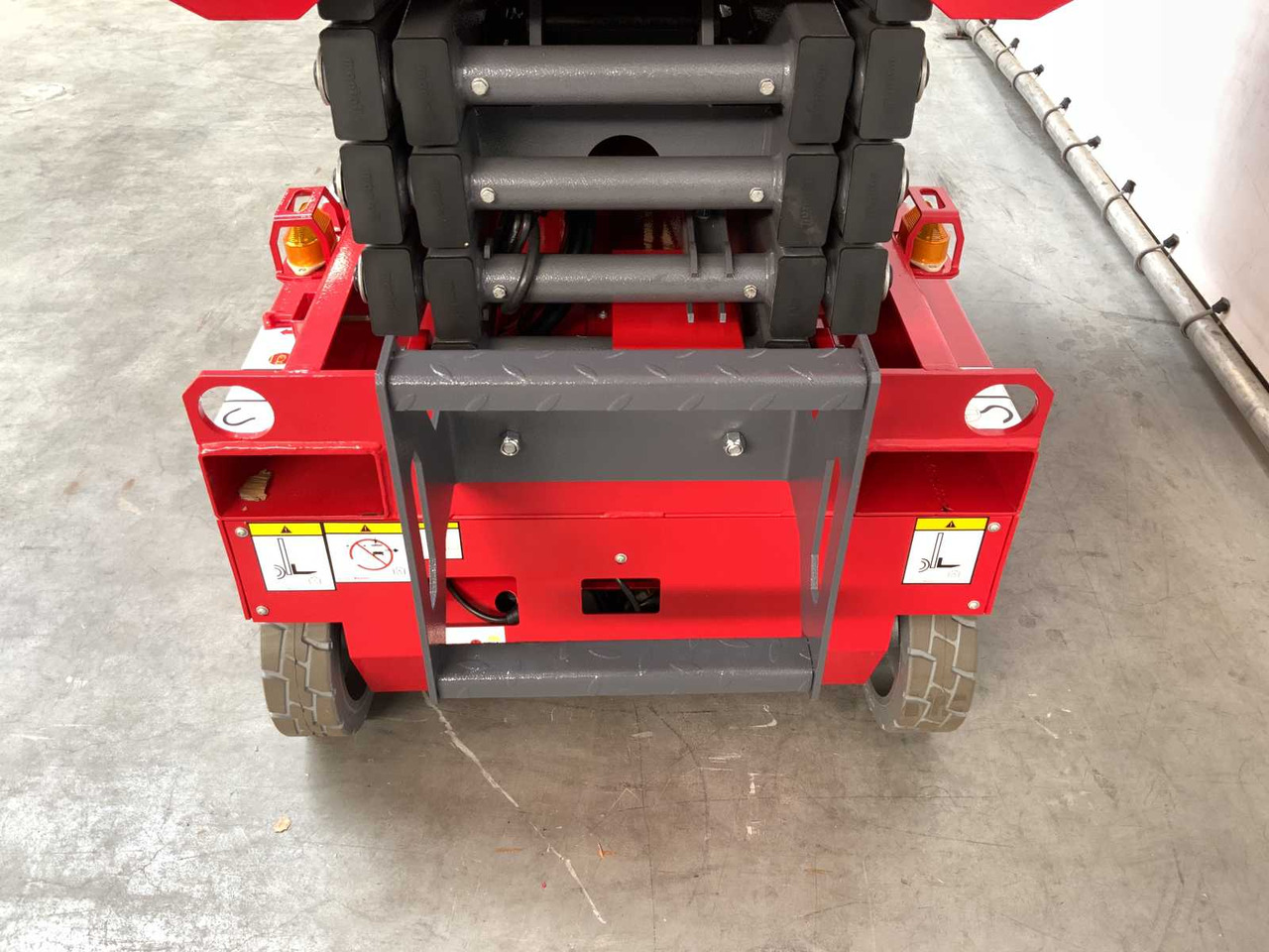 Podizna platforma MANTALL XE-60 MINI - SCISSOR LIFT AERIAL PLATFORM 6.4M 2024: slika Podizna platforma MANTALL XE-60 MINI - SCISSOR LIFT AERIAL PLATFORM 6.4M 2024 Podizna platforma MANTALL XE-60 MINI - SCISSOR LIFT AERIAL PLATFORM 6.4M 2024: slika Podizna platforma MANTALL XE-60 MINI - SCISSOR LIFT AERIAL PLATFORM 6.4M 2024