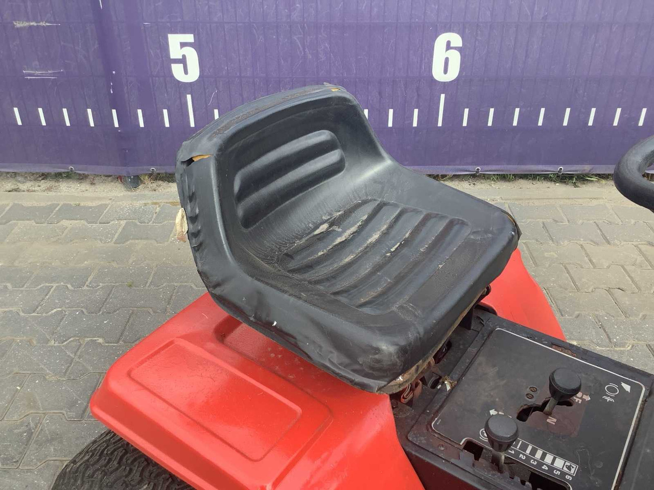 MTD 125/96 - Vrtna kosilica: slika MTD 125/96 - Vrtna kosilica MTD 125/96 - Vrtna kosilica: slika MTD 125/96 - Vrtna kosilica