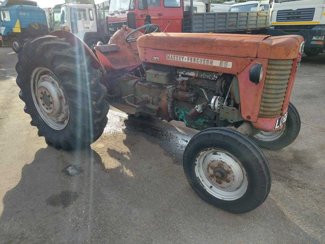 Massey Ferguson 65 - Traktor: slika Massey Ferguson 65 - Traktor Massey Ferguson 65 - Traktor: slika Massey Ferguson 65 - Traktor