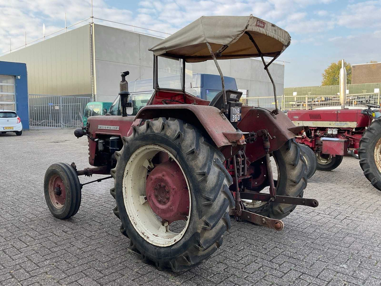 Mc Cormick D432 - Traktor: slika Mc Cormick D432 - Traktor Mc Cormick D432 - Traktor: slika Mc Cormick D432 - Traktor
