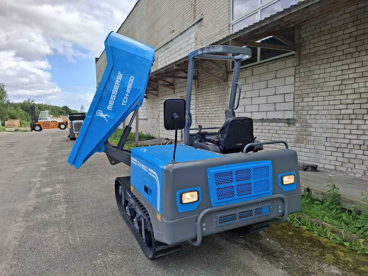 Messersi TCH 2500/BT - Istovarivač: slika Messersi TCH 2500/BT - Istovarivač Messersi TCH 2500/BT - Istovarivač: slika Messersi TCH 2500/BT - Istovarivač