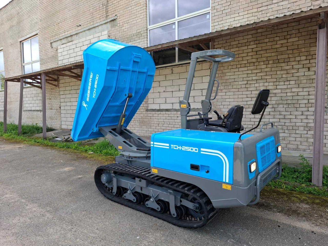 Messersi TCH 2500/BT - Istovarivač: slika Messersi TCH 2500/BT - Istovarivač Messersi TCH 2500/BT - Istovarivač: slika Messersi TCH 2500/BT - Istovarivač