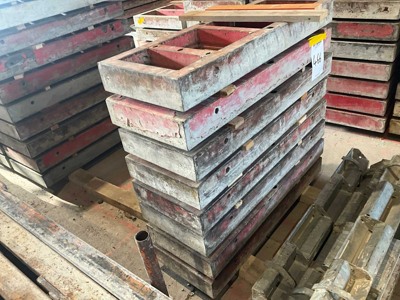 Meva Mammut - Oprema za beton/ Betoniranje: slika Meva Mammut - Oprema za beton/ Betoniranje Meva Mammut - Oprema za beton/ Betoniranje: slika Meva Mammut - Oprema za beton/ Betoniranje