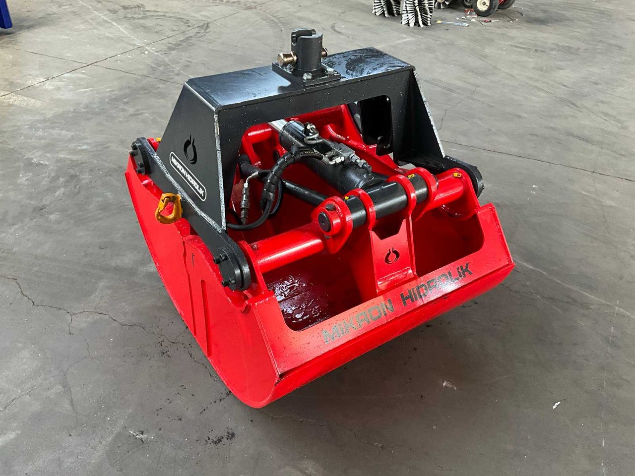 Mikron hidrolik MHK-E100 Clamshell Bucket - Korpa za bager: slika Mikron hidrolik MHK-E100 Clamshell Bucket - Korpa za bager Mikron hidrolik MHK-E100 Clamshell Bucket - Korpa za bager: slika Mikron hidrolik MHK-E100 Clamshell Bucket - Korpa za bager