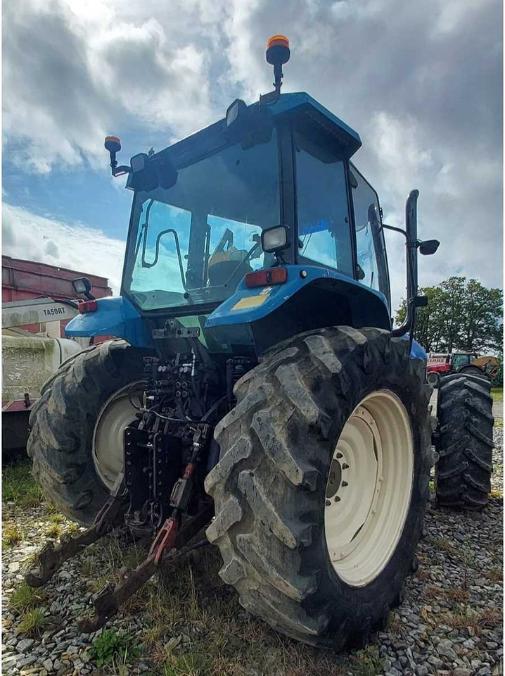 NEW HOLLAND - 2000 - TM150 - 4WD AGRICULTURAL TRACTOR - Traktor: slika NEW HOLLAND - 2000 - TM150 - 4WD AGRICULTURAL TRACTOR - Traktor NEW HOLLAND - 2000 - TM150 - 4WD AGRICULTURAL TRACTOR - Traktor: slika NEW HOLLAND - 2000 - TM150 - 4WD AGRICULTURAL TRACTOR - Traktor
