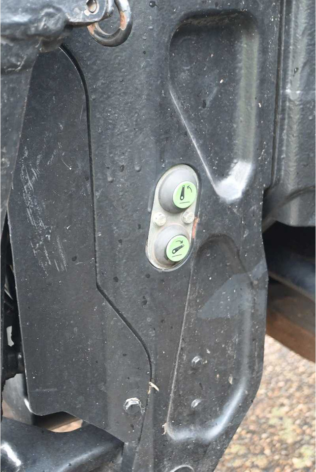 Traktor NEW HOLLAND - 2011 - T7070 - ALL-WHEEL DRIVE FARM TRACTOR: slika Traktor NEW HOLLAND - 2011 - T7070 - ALL-WHEEL DRIVE FARM TRACTOR Traktor NEW HOLLAND - 2011 - T7070 - ALL-WHEEL DRIVE FARM TRACTOR: slika Traktor NEW HOLLAND - 2011 - T7070 - ALL-WHEEL DRIVE FARM TRACTOR