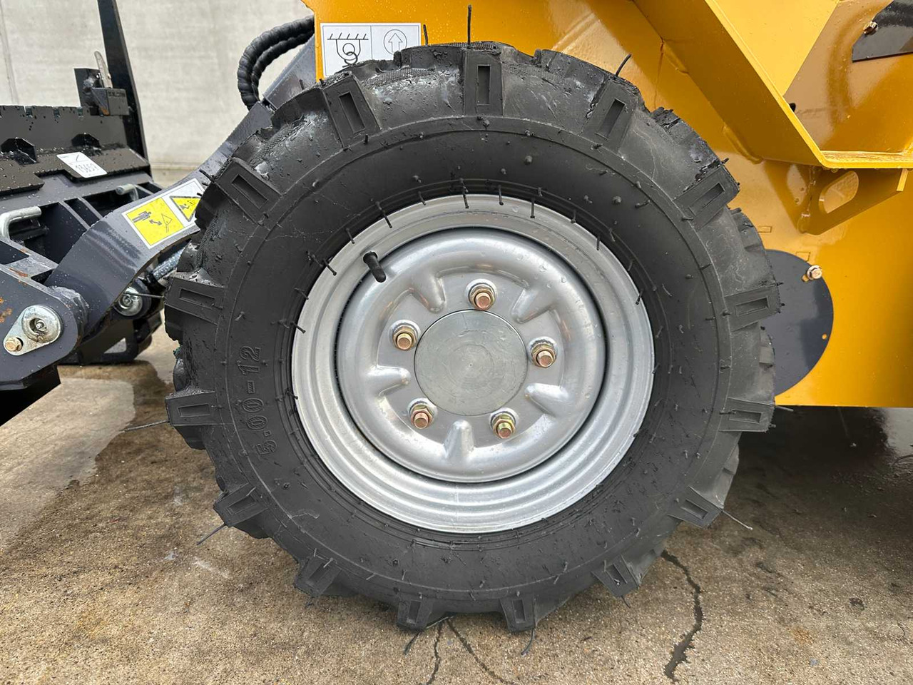 Utovarivač na kotačima NEWRICK - 2025 - SL360 - SKID STEER LOADER: slika Utovarivač na kotačima NEWRICK - 2025 - SL360 - SKID STEER LOADER Utovarivač na kotačima NEWRICK - 2025 - SL360 - SKID STEER LOADER: slika Utovarivač na kotačima NEWRICK - 2025 - SL360 - SKID STEER LOADER