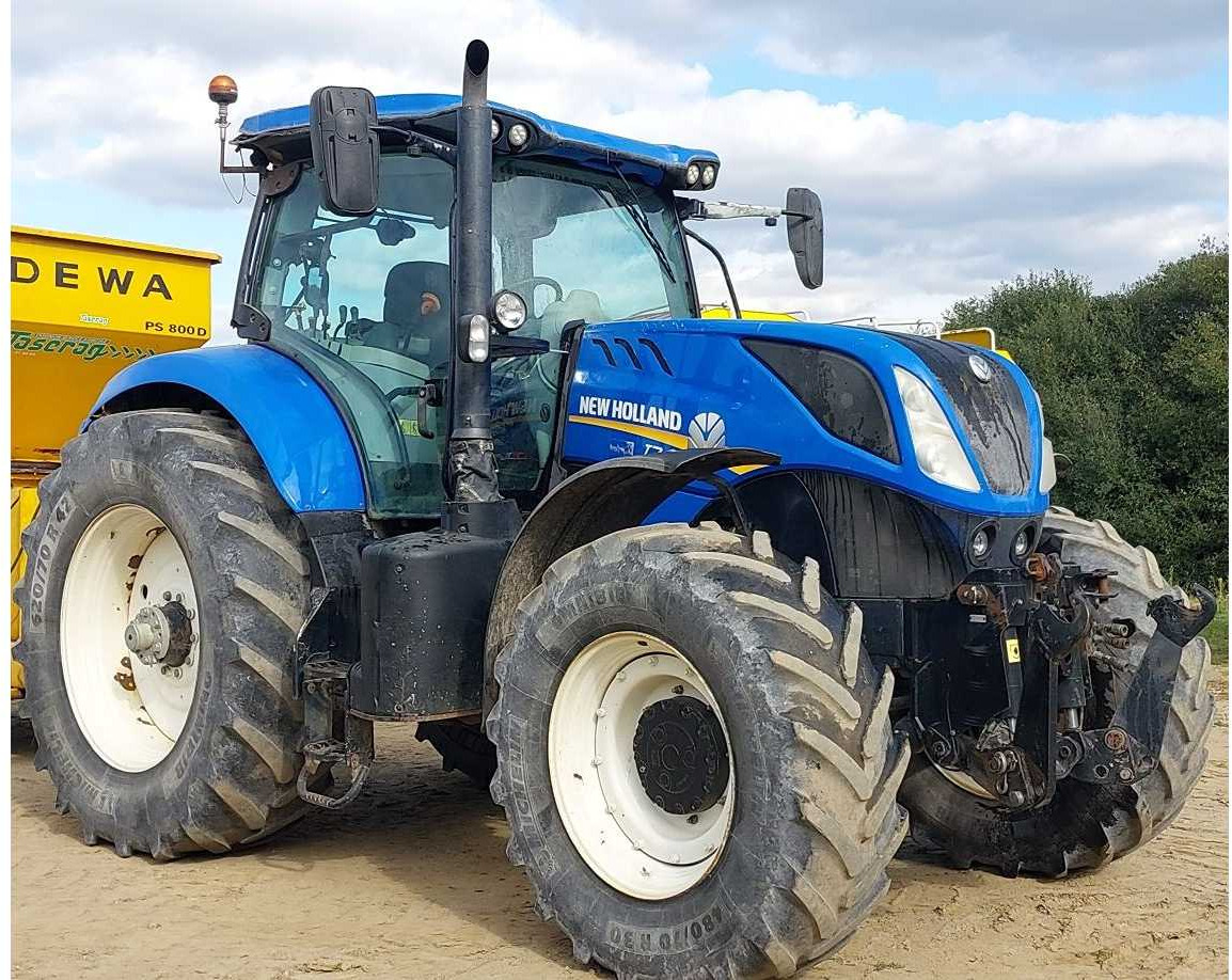 New Holland T7.245 - Traktor: slika New Holland T7.245 - Traktor New Holland T7.245 - Traktor: slika New Holland T7.245 - Traktor
