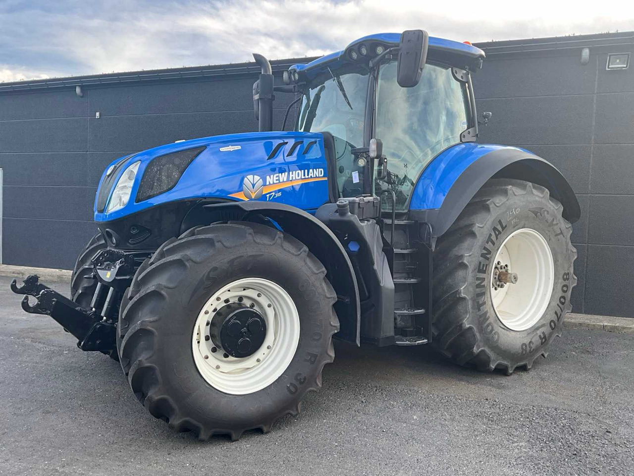 New Holland T7.315 - Traktor: slika New Holland T7.315 - Traktor New Holland T7.315 - Traktor: slika New Holland T7.315 - Traktor