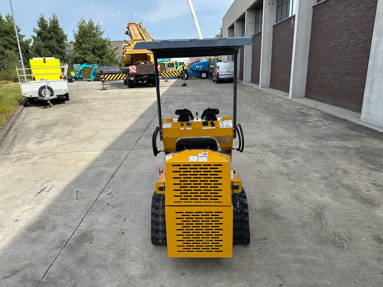 Newrick ZW380 - Mini utovarivač: slika Newrick ZW380 - Mini utovarivač Newrick ZW380 - Mini utovarivač: slika Newrick ZW380 - Mini utovarivač