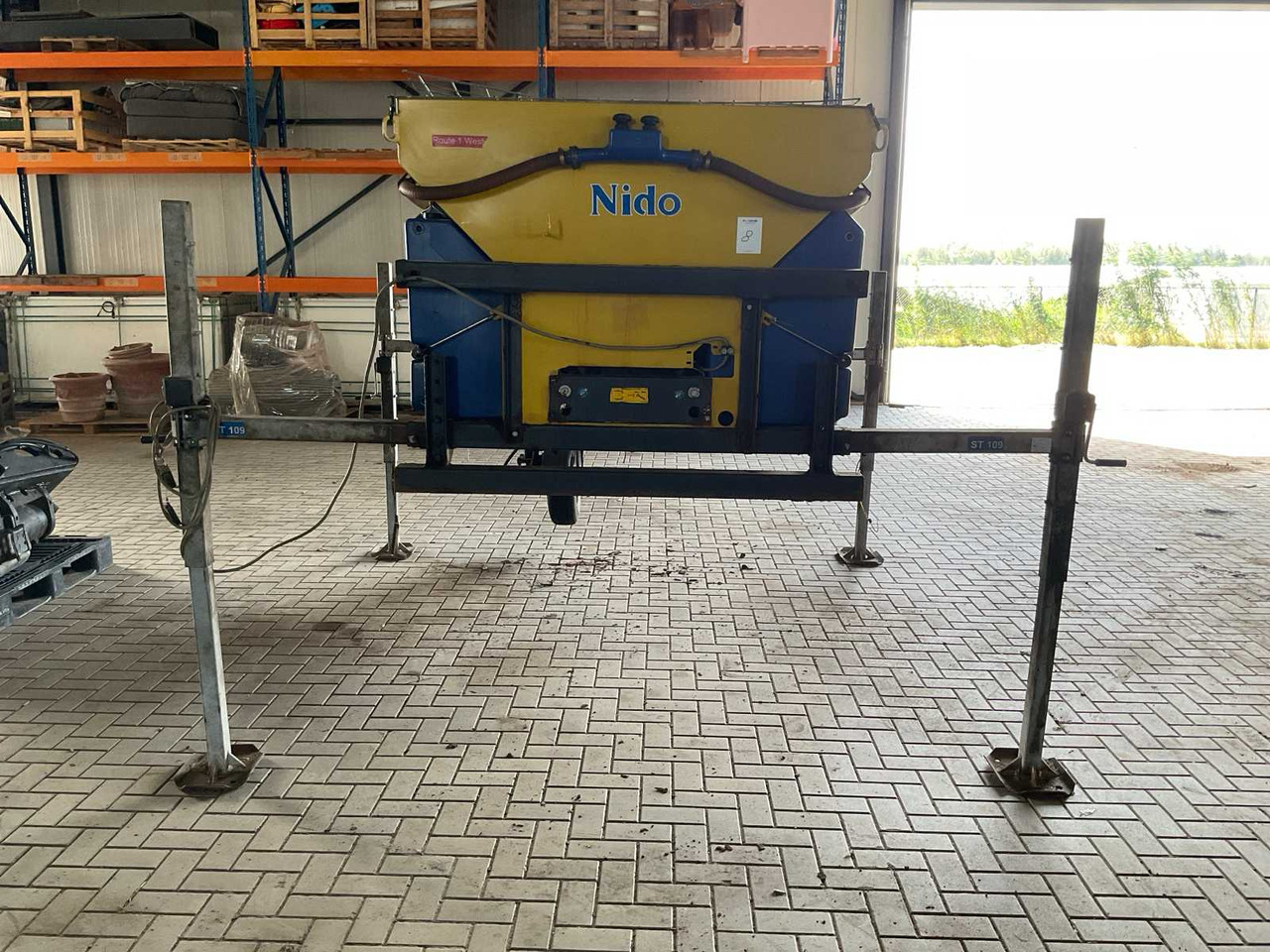 Nido Stratos B11K-27 WCXN-350 - Posipač pijeska/ Soli: slika Nido Stratos B11K-27 WCXN-350 - Posipač pijeska/ Soli Nido Stratos B11K-27 WCXN-350 - Posipač pijeska/ Soli: slika Nido Stratos B11K-27 WCXN-350 - Posipač pijeska/ Soli