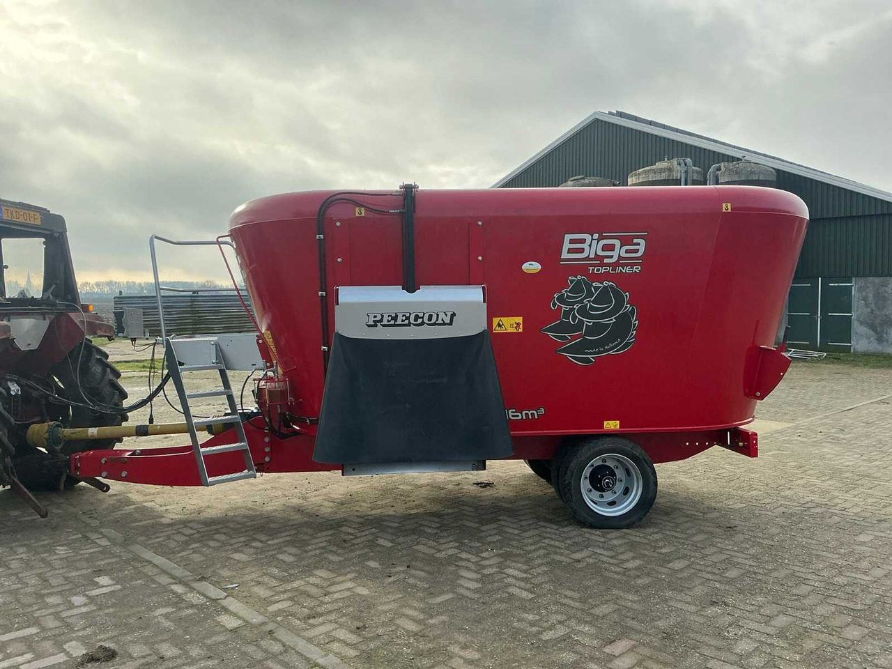 Peecon Biga Topliner 16m3 VMT-160 - Vagon-miješalica za krmivo: slika Peecon Biga Topliner 16m3 VMT-160 - Vagon-miješalica za krmivo Peecon Biga Topliner 16m3 VMT-160 - Vagon-miješalica za krmivo: slika Peecon Biga Topliner 16m3 VMT-160 - Vagon-miješalica za krmivo