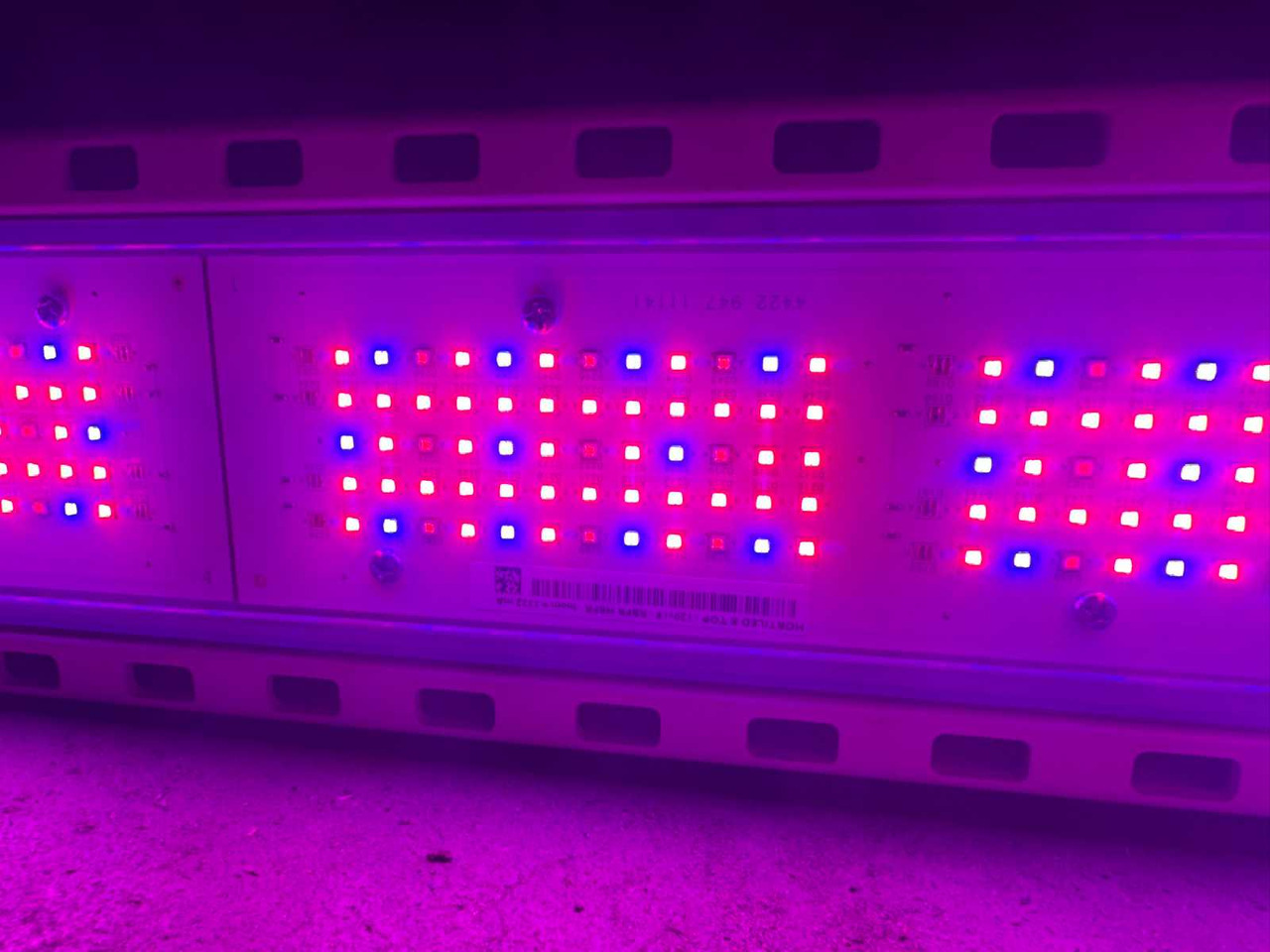 Hortilux HortiLed Top 120v19 - Poljoprivredni strojevi: slika Hortilux HortiLed Top 120v19 - Poljoprivredni strojevi Hortilux HortiLed Top 120v19 - Poljoprivredni strojevi: slika Hortilux HortiLed Top 120v19 - Poljoprivredni strojevi