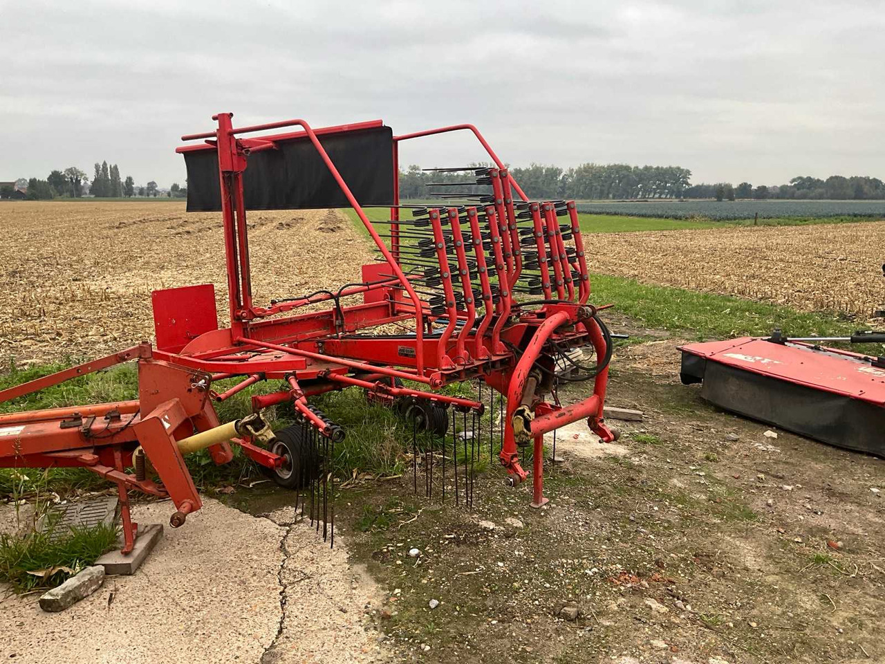 Kuhn GA4501GM - Poljoprivredni strojevi: slika Kuhn GA4501GM - Poljoprivredni strojevi Kuhn GA4501GM - Poljoprivredni strojevi: slika Kuhn GA4501GM - Poljoprivredni strojevi
