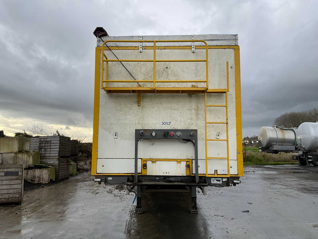 2001 HAPPY TRAILER SK40 HOPPER TRAILER - Poluprikolica: slika 2001 HAPPY TRAILER SK40 HOPPER TRAILER - Poluprikolica 2001 HAPPY TRAILER SK40 HOPPER TRAILER - Poluprikolica: slika 2001 HAPPY TRAILER SK40 HOPPER TRAILER - Poluprikolica