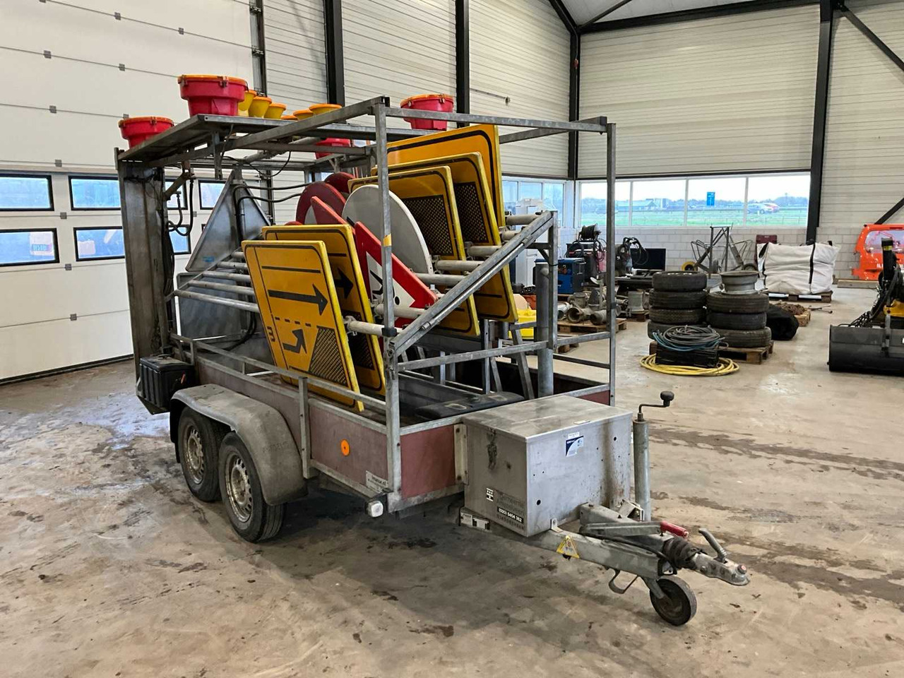 2000 ANSSEMS BS-2000 ARROW TRUCK TRAILER - Prikolica: slika 2000 ANSSEMS BS-2000 ARROW TRUCK TRAILER - Prikolica 2000 ANSSEMS BS-2000 ARROW TRUCK TRAILER - Prikolica: slika 2000 ANSSEMS BS-2000 ARROW TRUCK TRAILER - Prikolica