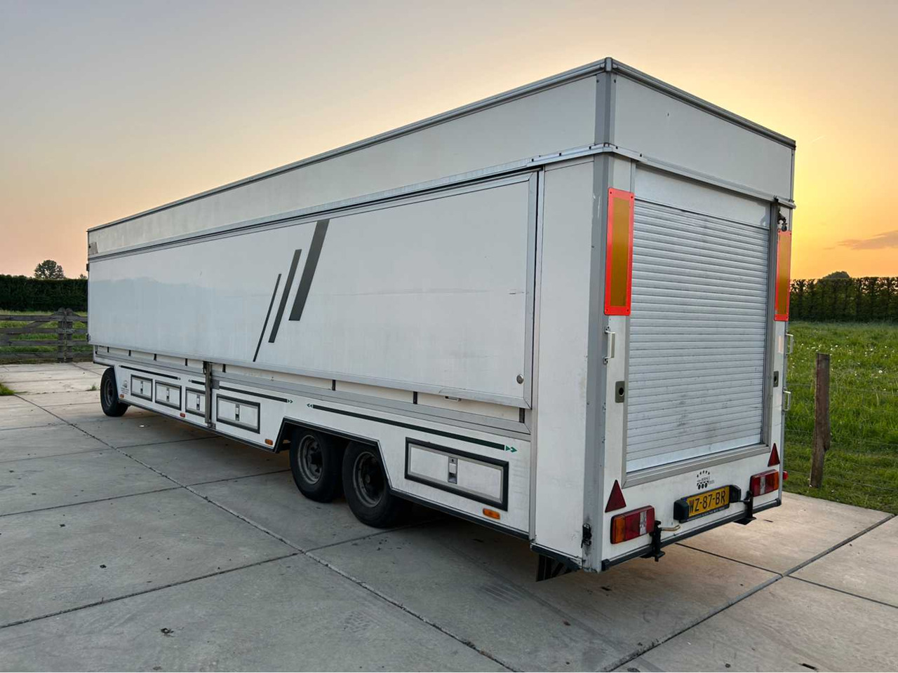 2000 VAN BERNE DZB6000 SALES TRUCK TRAILER - Prikolica: slika 2000 VAN BERNE DZB6000 SALES TRUCK TRAILER - Prikolica 2000 VAN BERNE DZB6000 SALES TRUCK TRAILER - Prikolica: slika 2000 VAN BERNE DZB6000 SALES TRUCK TRAILER - Prikolica