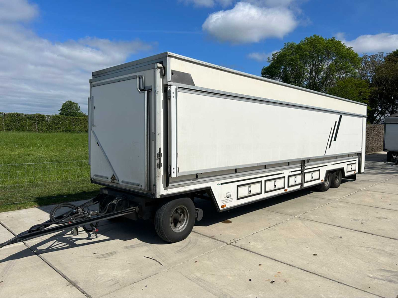 2000 VAN BERNE DZB6000 SALES TRUCK TRAILER - Prikolica: slika 2000 VAN BERNE DZB6000 SALES TRUCK TRAILER - Prikolica 2000 VAN BERNE DZB6000 SALES TRUCK TRAILER - Prikolica: slika 2000 VAN BERNE DZB6000 SALES TRUCK TRAILER - Prikolica