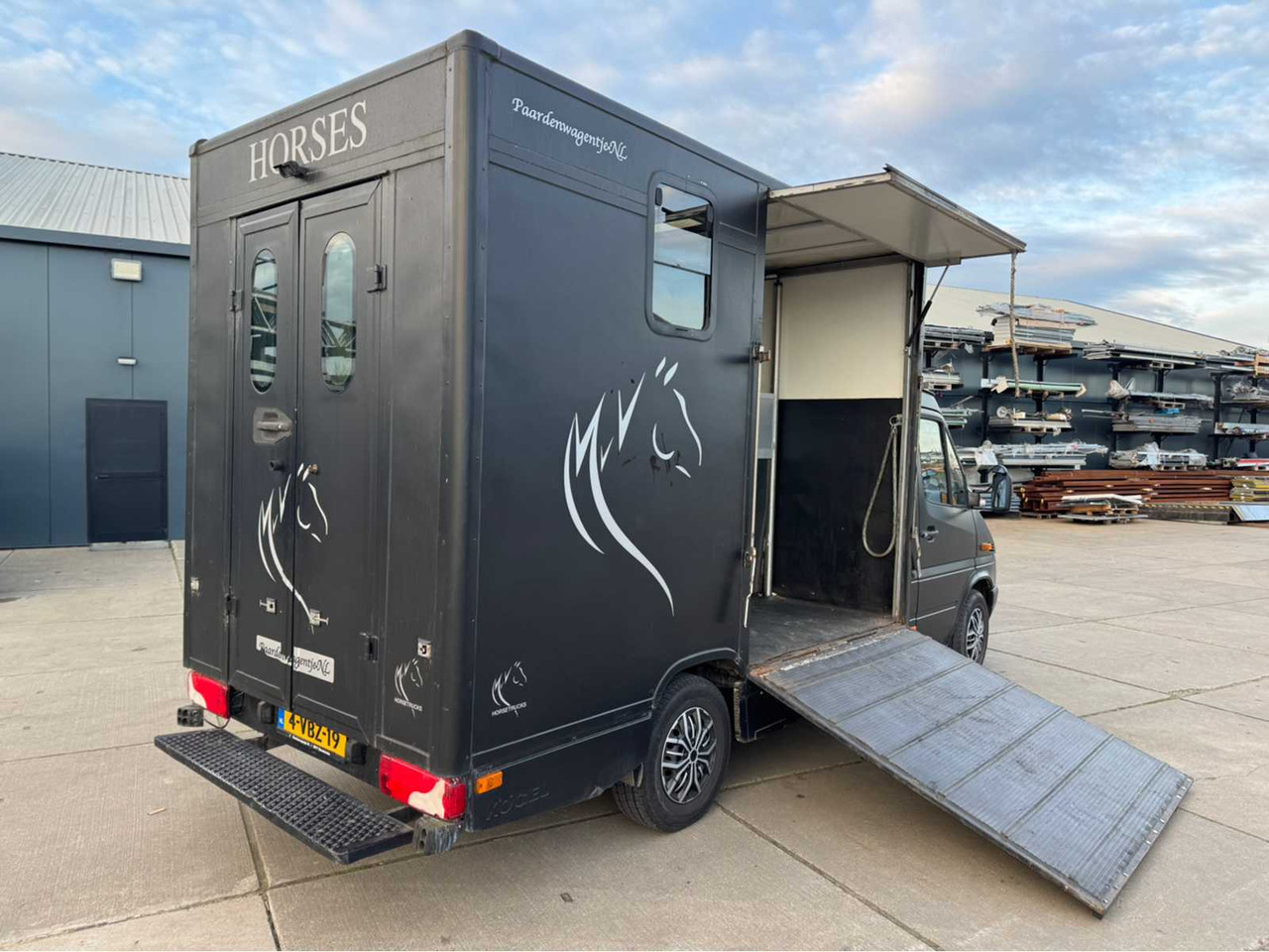 2002 MERCEDES-BENZ SPRINTER 903,6 P HORSE TRUCK - Prikolica: slika 2002 MERCEDES-BENZ SPRINTER 903,6 P HORSE TRUCK - Prikolica 2002 MERCEDES-BENZ SPRINTER 903,6 P HORSE TRUCK - Prikolica: slika 2002 MERCEDES-BENZ SPRINTER 903,6 P HORSE TRUCK - Prikolica