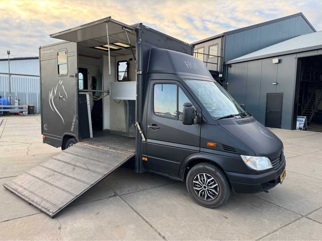 2002 MERCEDES-BENZ SPRINTER 903,6 P HORSE TRUCK - Prikolica: slika 2002 MERCEDES-BENZ SPRINTER 903,6 P HORSE TRUCK - Prikolica 2002 MERCEDES-BENZ SPRINTER 903,6 P HORSE TRUCK - Prikolica: slika 2002 MERCEDES-BENZ SPRINTER 903,6 P HORSE TRUCK - Prikolica