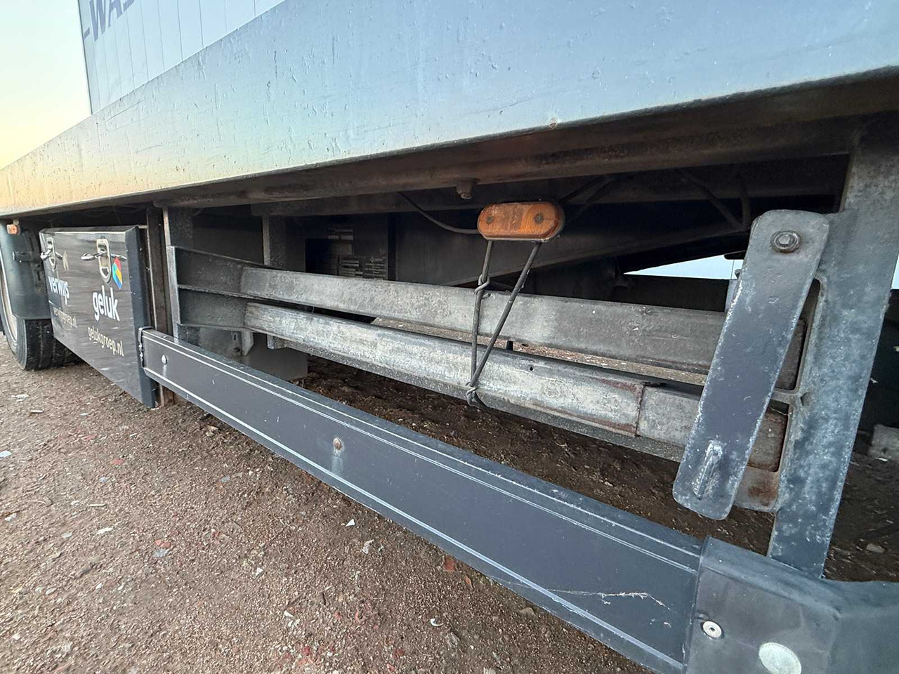 Prikolica 2007 SAMRO 19T POOR TRAILER: slika Prikolica 2007 SAMRO 19T POOR TRAILER