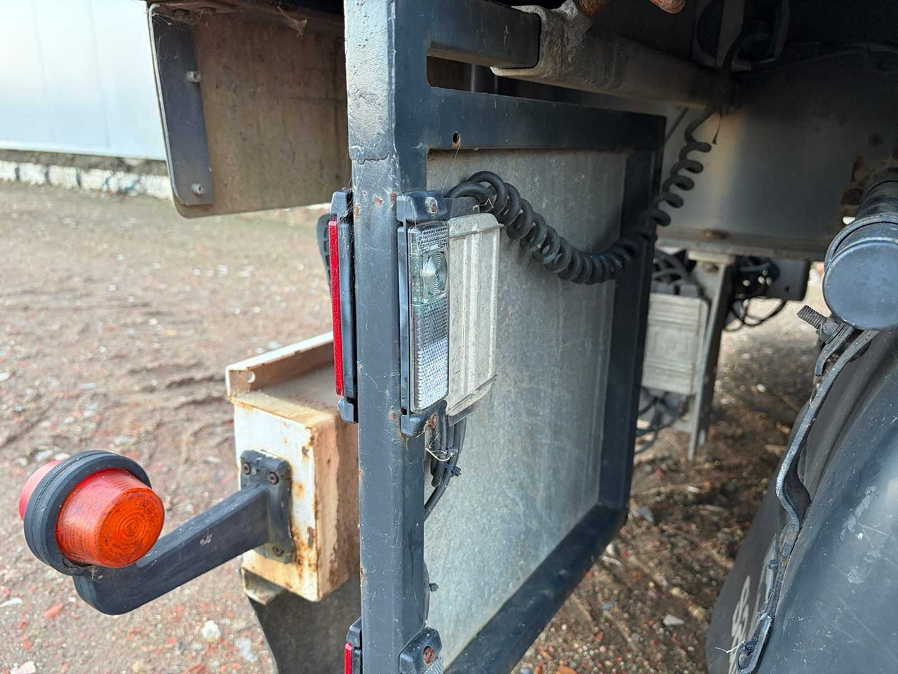 Prikolica 2007 SAMRO 19T POOR TRAILER: slika Prikolica 2007 SAMRO 19T POOR TRAILER