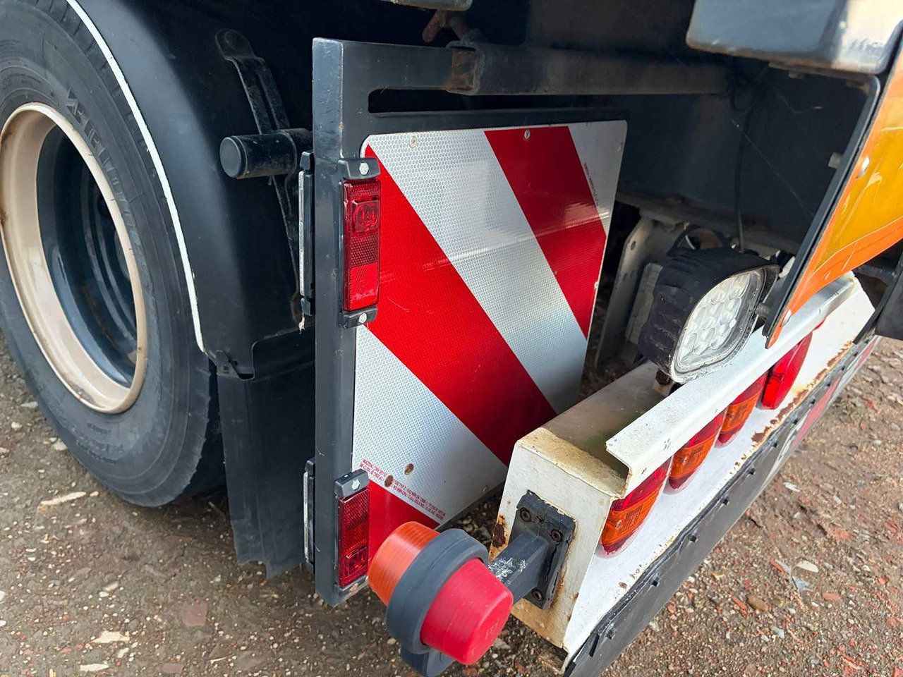 Prikolica 2007 SAMRO 19T POOR TRAILER: slika Prikolica 2007 SAMRO 19T POOR TRAILER