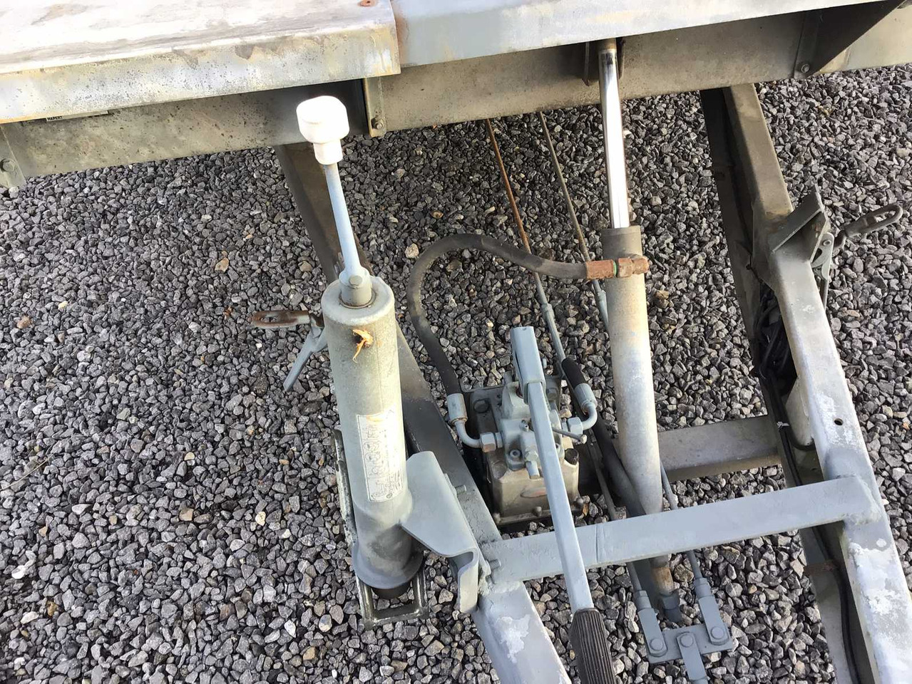 Prikolica 2010 HAPERT H2702 CAR TRAILER: slika Prikolica 2010 HAPERT H2702 CAR TRAILER