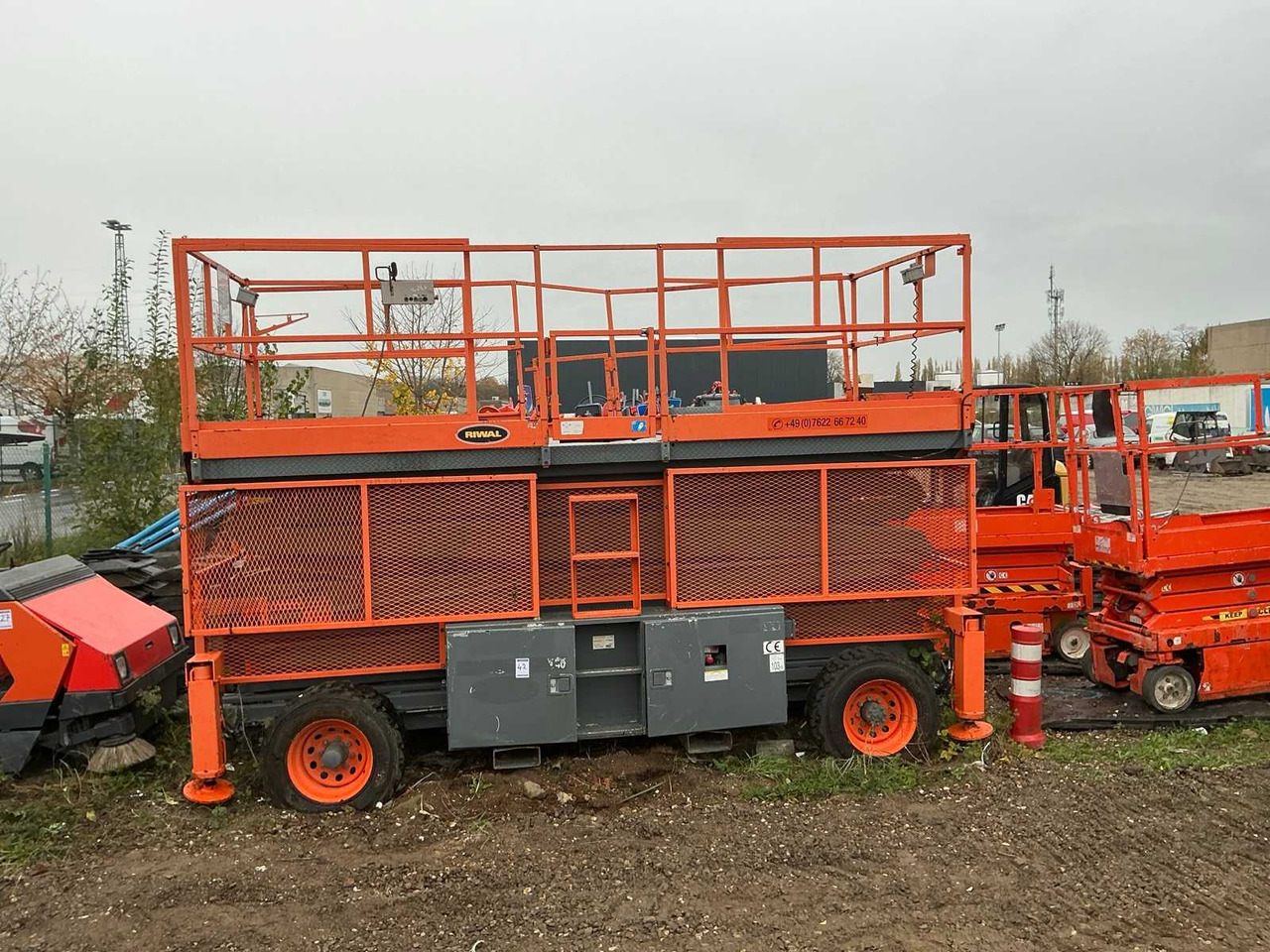 RIWAL SCISSOR LIFT - Podizna platforma: slika RIWAL SCISSOR LIFT - Podizna platforma RIWAL SCISSOR LIFT - Podizna platforma: slika RIWAL SCISSOR LIFT - Podizna platforma