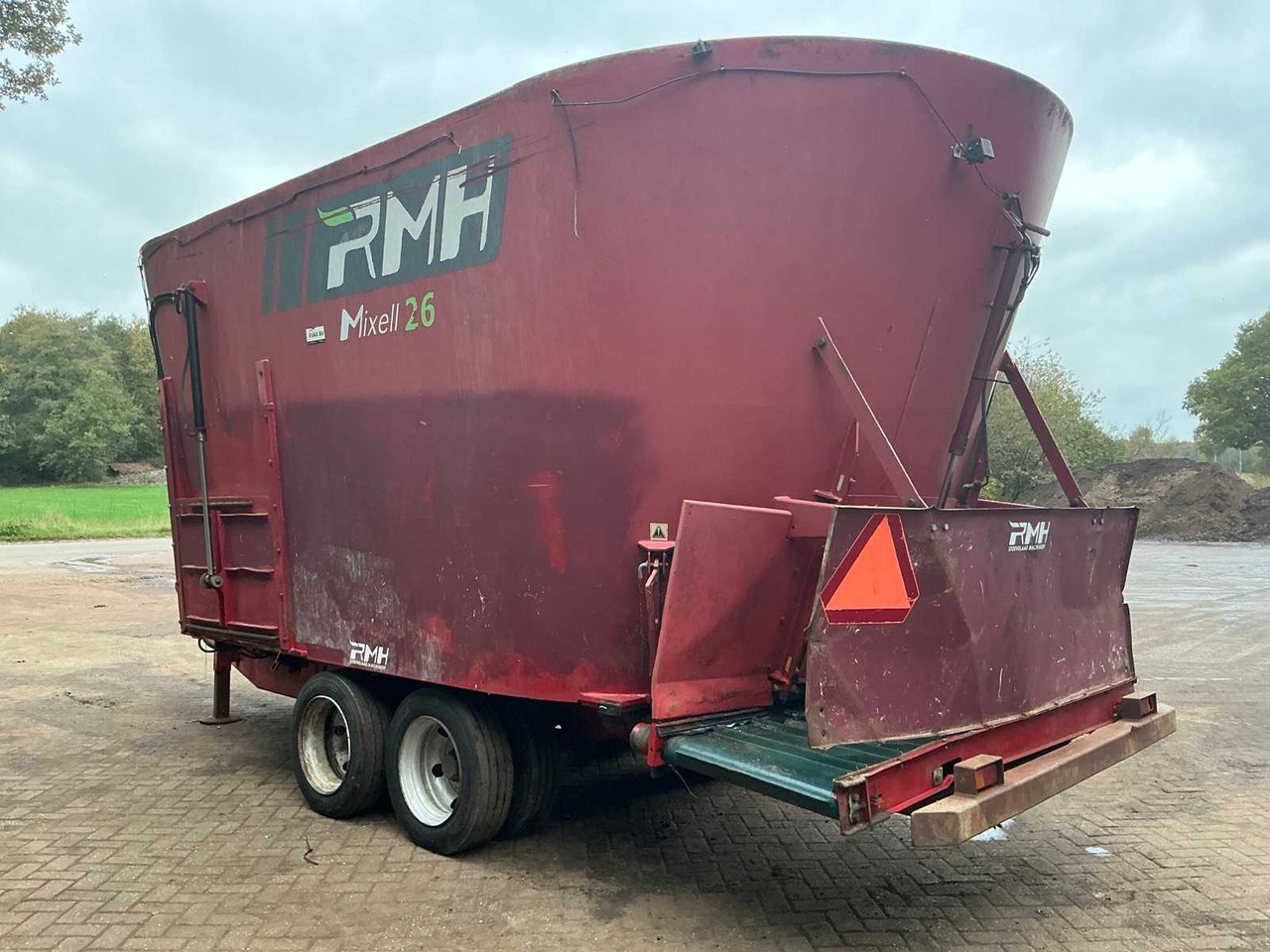 RMH Mixell 26 - Vagon-miješalica za krmivo: slika RMH Mixell 26 - Vagon-miješalica za krmivo RMH Mixell 26 - Vagon-miješalica za krmivo: slika RMH Mixell 26 - Vagon-miješalica za krmivo