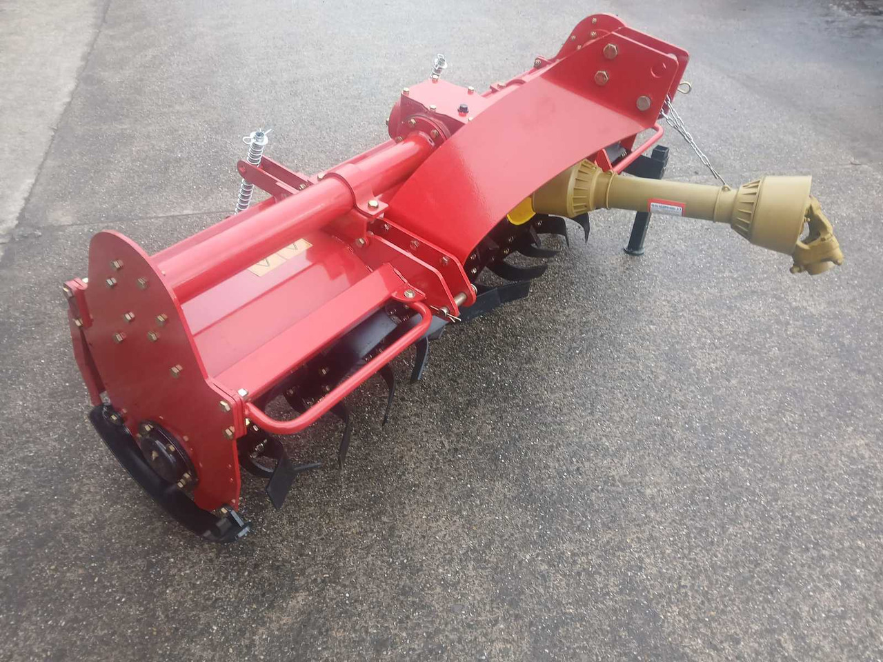 RTG 130 - Traktorska freza: slika RTG 130 - Traktorska freza RTG 130 - Traktorska freza: slika RTG 130 - Traktorska freza