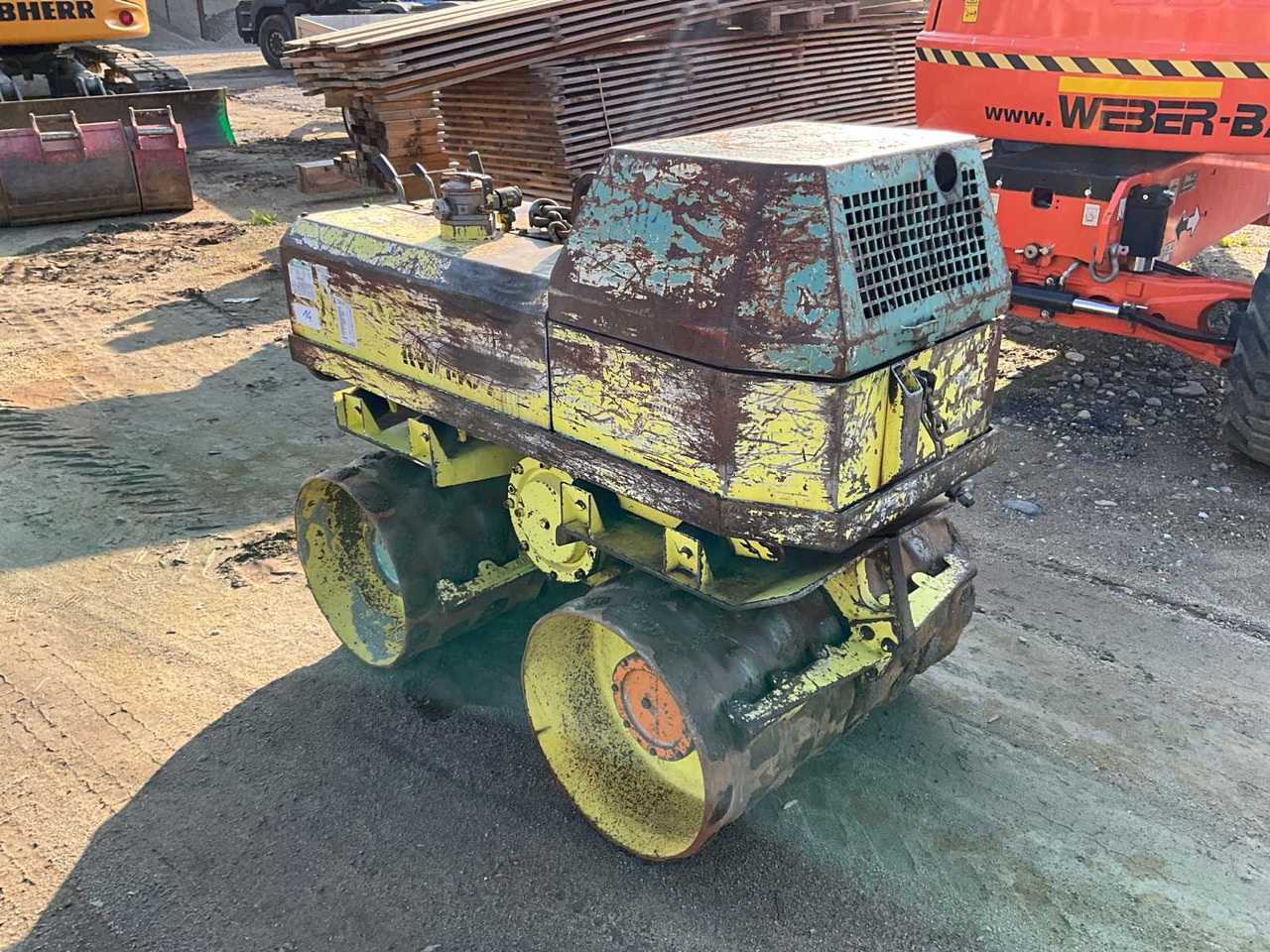 Rammax RW1404 - Valjak za poljoprivredna gospodarstva: slika Rammax RW1404 - Valjak za poljoprivredna gospodarstva Rammax RW1404 - Valjak za poljoprivredna gospodarstva: slika Rammax RW1404 - Valjak za poljoprivredna gospodarstva