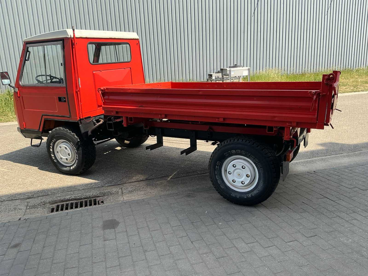 Reform Metrac 500L - Traktor: slika Reform Metrac 500L - Traktor Reform Metrac 500L - Traktor: slika Reform Metrac 500L - Traktor