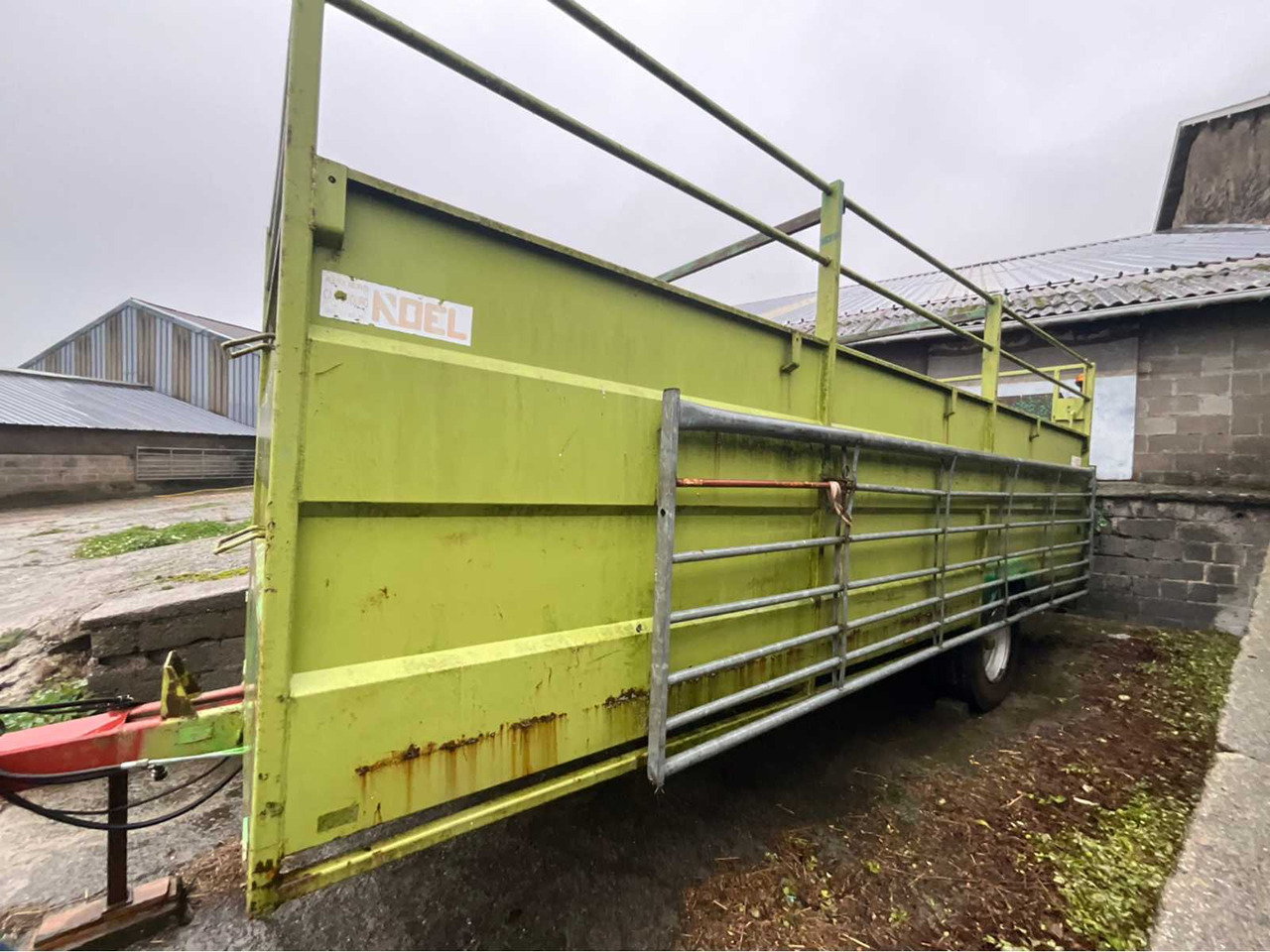 Remorques Noel A185 - Prikolica za prijevoz stoke: slika Remorques Noel A185 - Prikolica za prijevoz stoke Remorques Noel A185 - Prikolica za prijevoz stoke: slika Remorques Noel A185 - Prikolica za prijevoz stoke