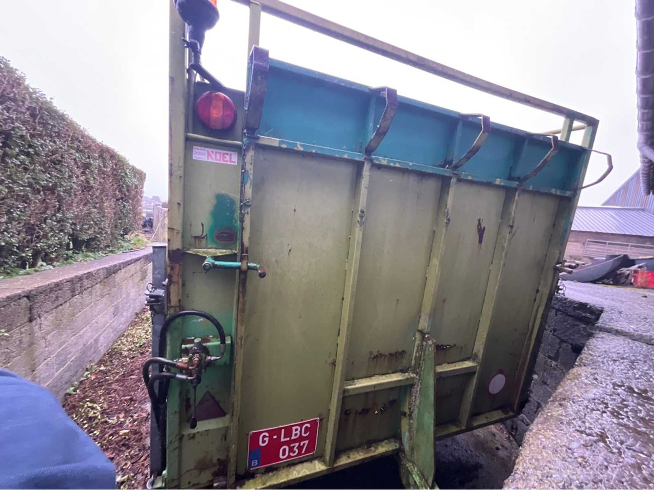 Remorques Noel A185 - Prikolica za prijevoz stoke: slika Remorques Noel A185 - Prikolica za prijevoz stoke Remorques Noel A185 - Prikolica za prijevoz stoke: slika Remorques Noel A185 - Prikolica za prijevoz stoke