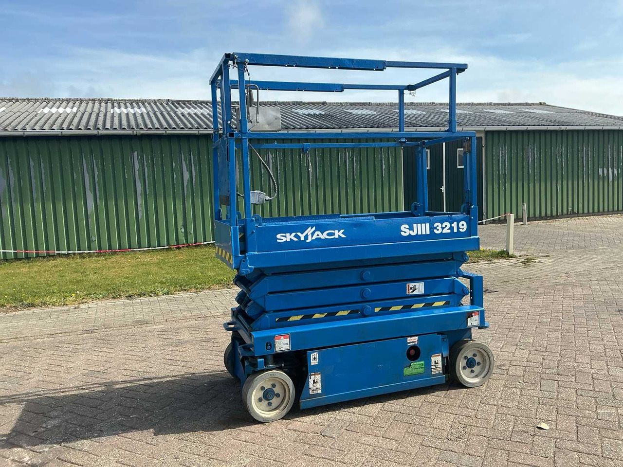 SKYJACK SJIII3219 - Podizna platforma: slika SKYJACK SJIII3219 - Podizna platforma SKYJACK SJIII3219 - Podizna platforma: slika SKYJACK SJIII3219 - Podizna platforma