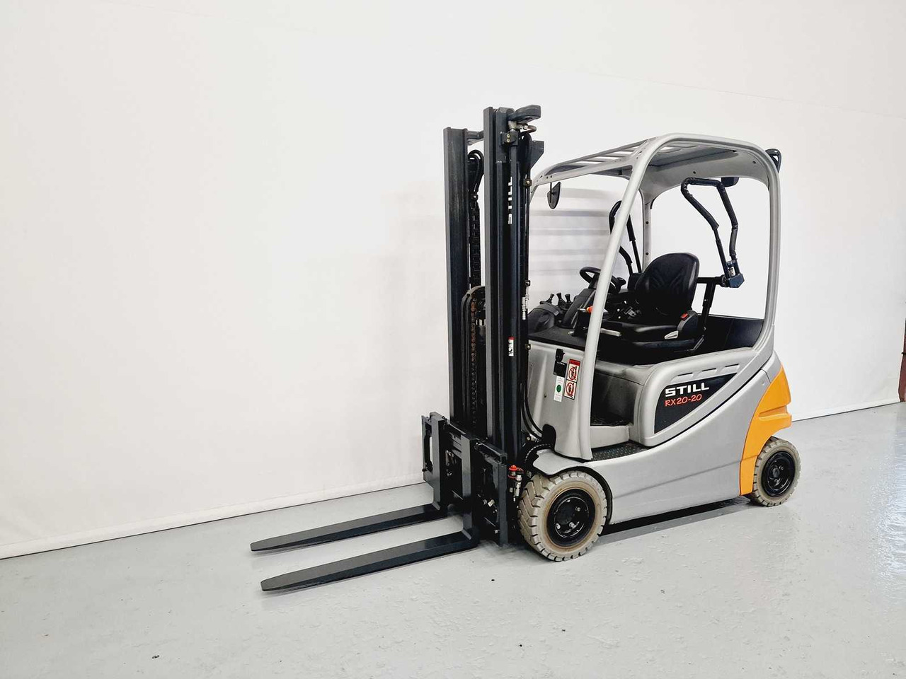 STILL - 2015 - RX20-20 - FORKLIFT - FREE-LIFT - SIDE-SHIFT, 4TH FUNCTION - Viličar: slika STILL - 2015 - RX20-20 - FORKLIFT - FREE-LIFT - SIDE-SHIFT, 4TH FUNCTION - Viličar STILL - 2015 - RX20-20 - FORKLIFT - FREE-LIFT - SIDE-SHIFT, 4TH FUNCTION - Viličar: slika STILL - 2015 - RX20-20 - FORKLIFT - FREE-LIFT - SIDE-SHIFT, 4TH FUNCTION - Viličar