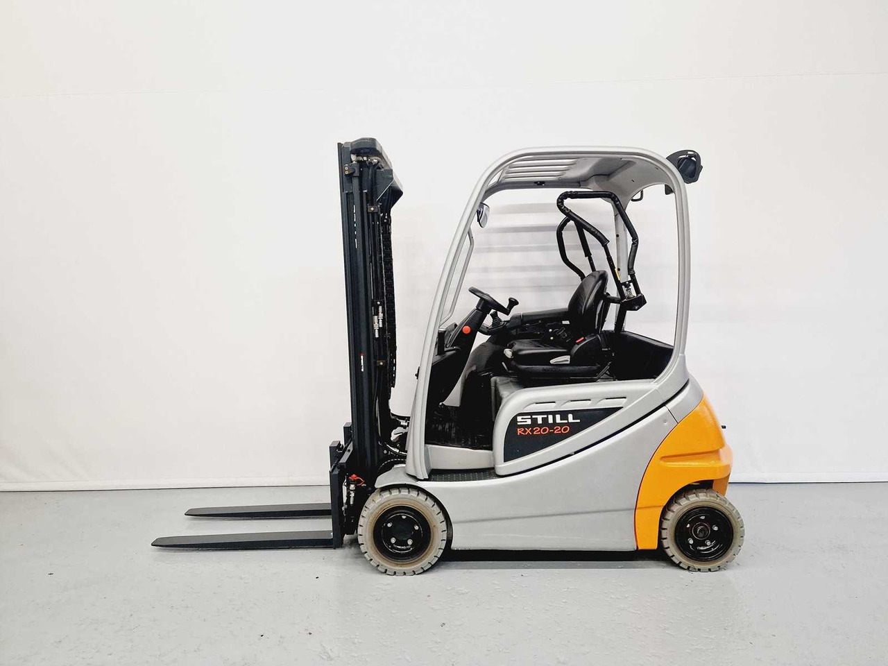 STILL - 2015 - RX20-20 - FORKLIFT - FREE-LIFT - SIDE-SHIFT, 4TH FUNCTION - Viličar: slika STILL - 2015 - RX20-20 - FORKLIFT - FREE-LIFT - SIDE-SHIFT, 4TH FUNCTION - Viličar STILL - 2015 - RX20-20 - FORKLIFT - FREE-LIFT - SIDE-SHIFT, 4TH FUNCTION - Viličar: slika STILL - 2015 - RX20-20 - FORKLIFT - FREE-LIFT - SIDE-SHIFT, 4TH FUNCTION - Viličar