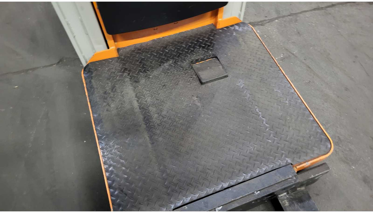 STILLPOLAR EK-XQ2 FORKLIFT WITH CHARGER - Viličar: slika STILLPOLAR EK-XQ2 FORKLIFT WITH CHARGER - Viličar STILLPOLAR EK-XQ2 FORKLIFT WITH CHARGER - Viličar: slika STILLPOLAR EK-XQ2 FORKLIFT WITH CHARGER - Viličar