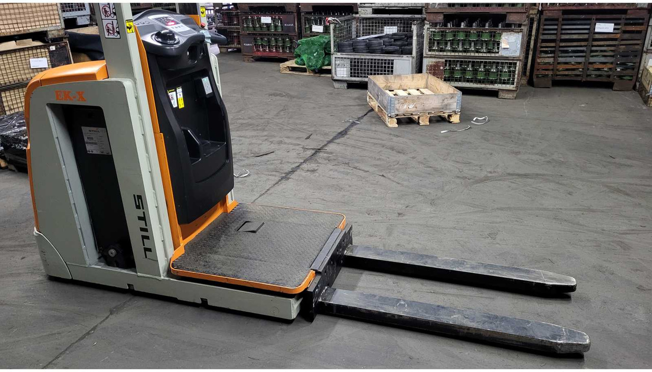 STILLPOLAR EK-XQ2 FORKLIFT WITH CHARGER - Viličar: slika STILLPOLAR EK-XQ2 FORKLIFT WITH CHARGER - Viličar STILLPOLAR EK-XQ2 FORKLIFT WITH CHARGER - Viličar: slika STILLPOLAR EK-XQ2 FORKLIFT WITH CHARGER - Viličar