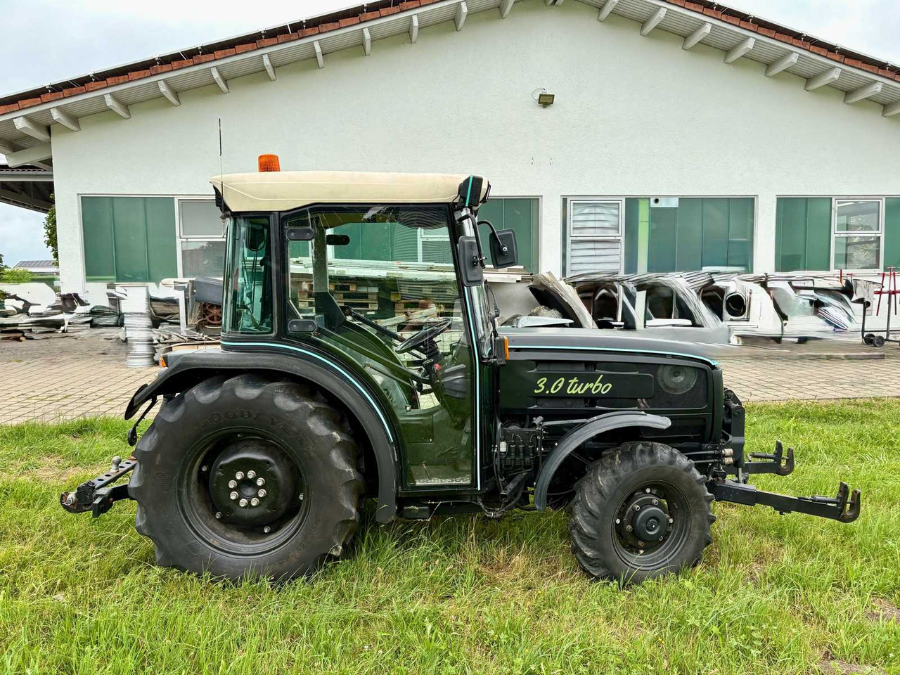 Mali traktor Same Golden 65 Compatto 4x4: slika Mali traktor Same Golden 65 Compatto 4x4