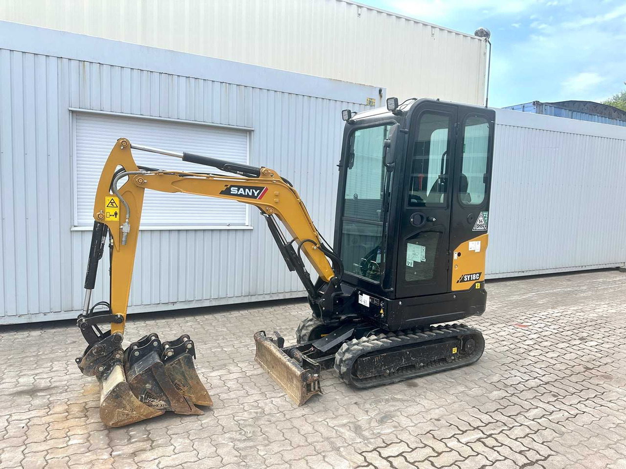 Sany SY18C - Mini bager: slika Sany SY18C - Mini bager Sany SY18C - Mini bager: slika Sany SY18C - Mini bager