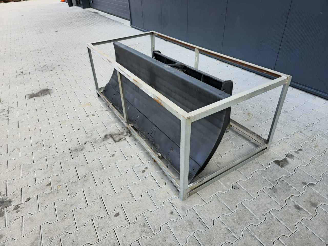 Ralica za snijeg Shovel: slika Ralica za snijeg Shovel